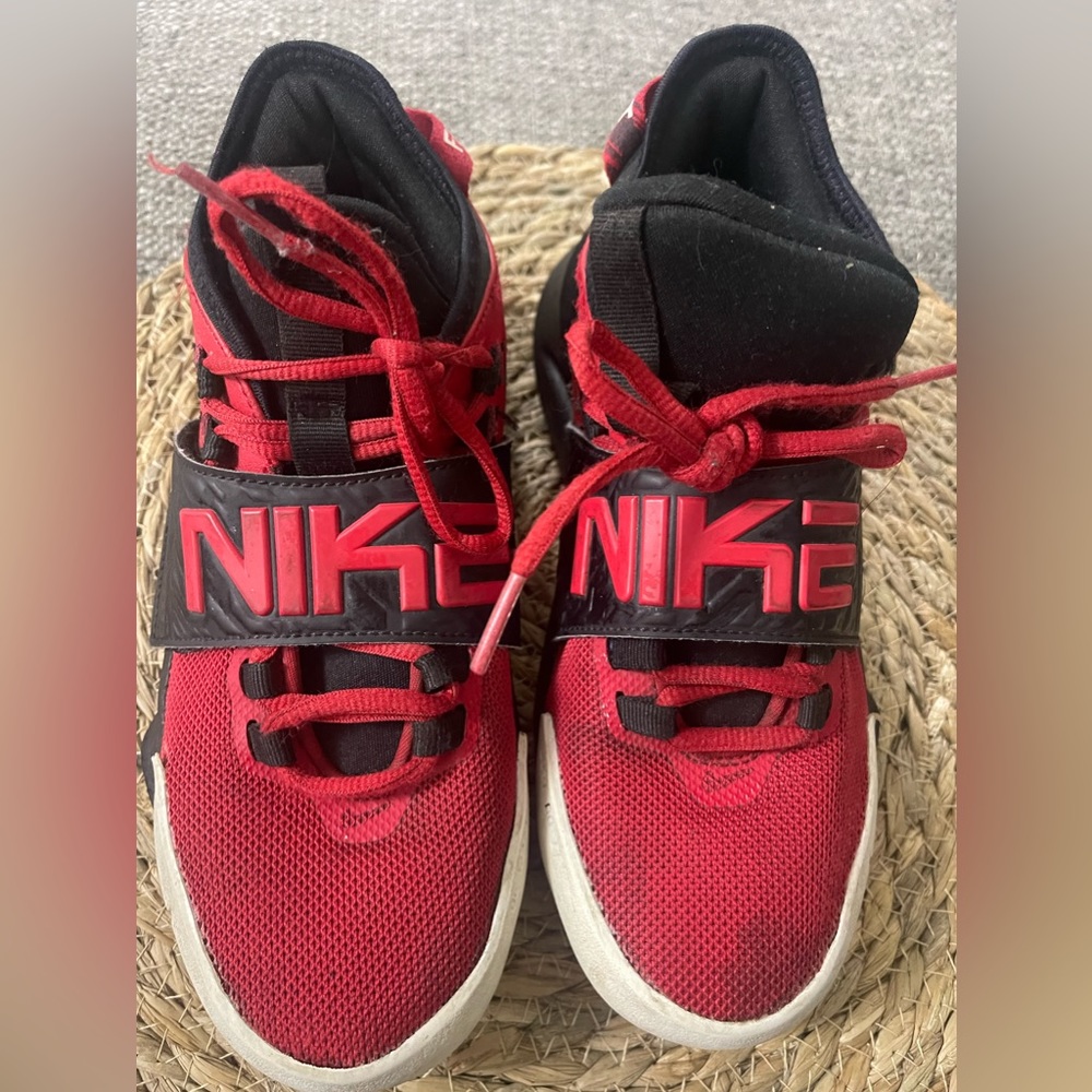 Nike Shoes | Nike Future Court 3